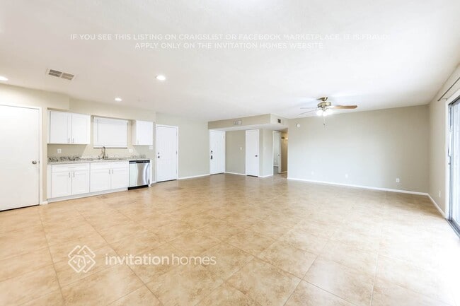 Foto del edificio - 1030 W Anderson Dr