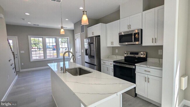 Foto del edificio - 2251 Papermill Rd