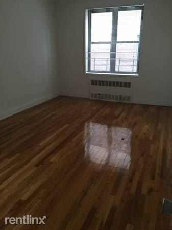 Foto del edificio - 3 br, 2 bath  - 3435 76th St