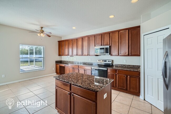 Building Photo - 11537 Addison Chase Drive, Riverview, FL, ...