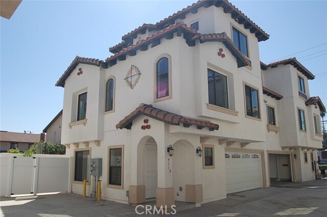 Foto del edificio - 425 W Duarte Rd