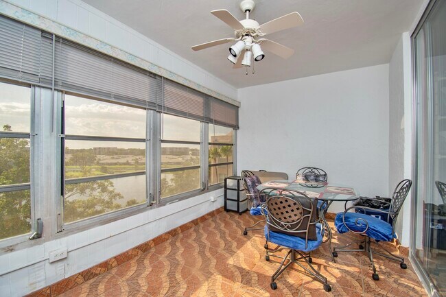 Foto del edificio - 14671 Bonaire Blvd