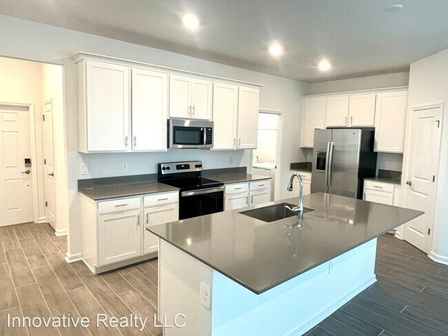 Building Photo - 3 br, 2.5 bath House - 2505 Relaxing Lane
