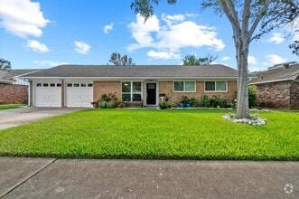 Building Photo - 7019 Lugary Dr
