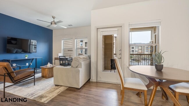 Foto del edificio - 2825 Main St