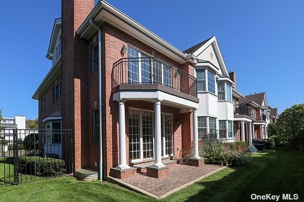 Building Photo - 4A Nassau Dr