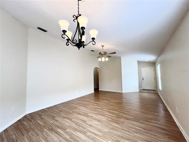 Building Photo - 10464 Blackmore Dr