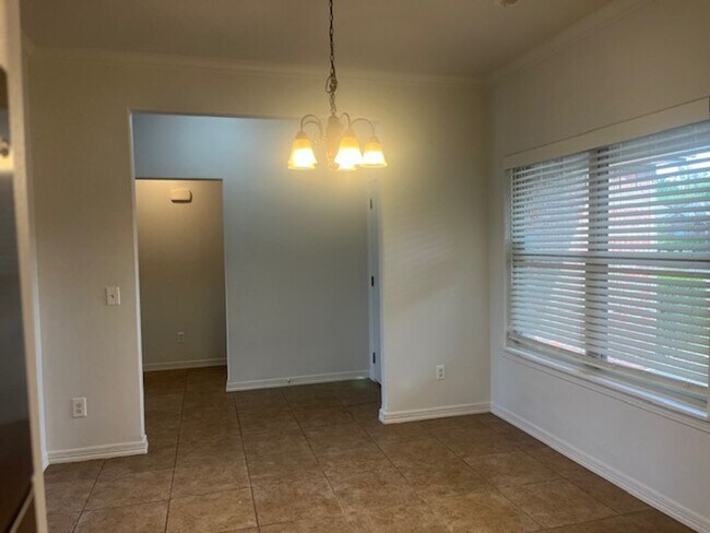 Foto del edificio - Great 3 Bedroom!