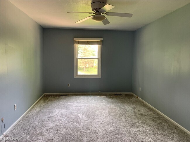 Foto del edificio - 7021 Longview Dr
