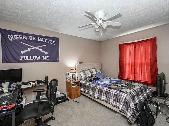 Photo - 222 University Ave Apartment