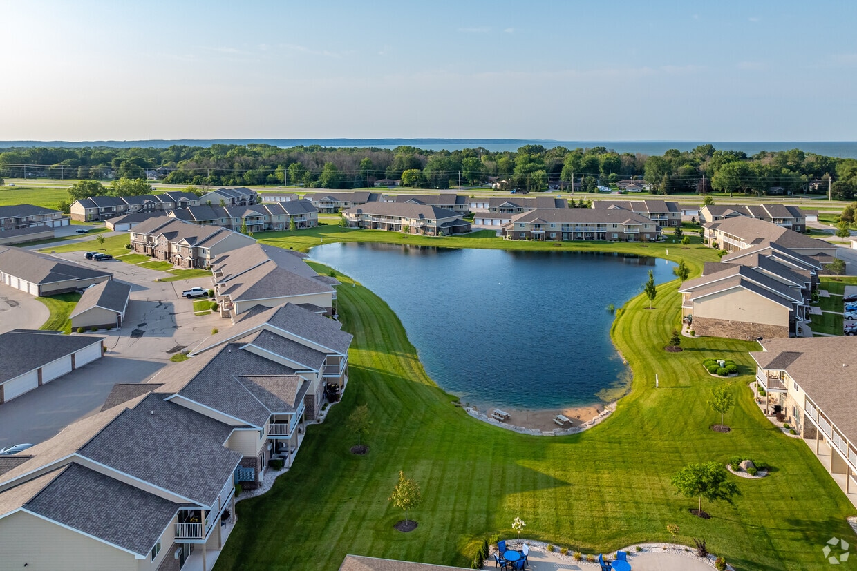 Foto principal - North Shore Apartments