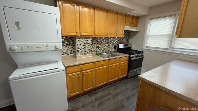 Foto del edificio - 153-25 77th Rd