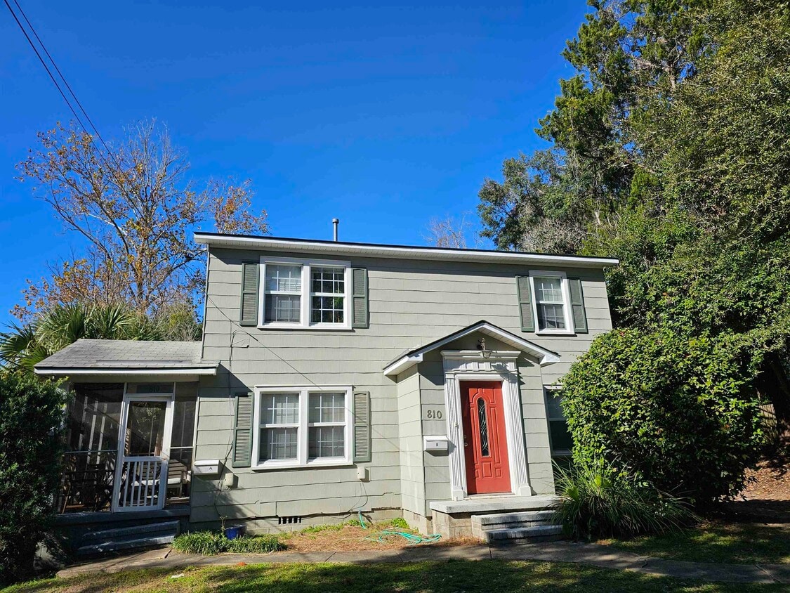 Primary Photo - 810 N Duval St