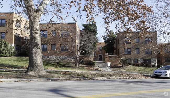 Building Photo - Plaza 45 Apartments