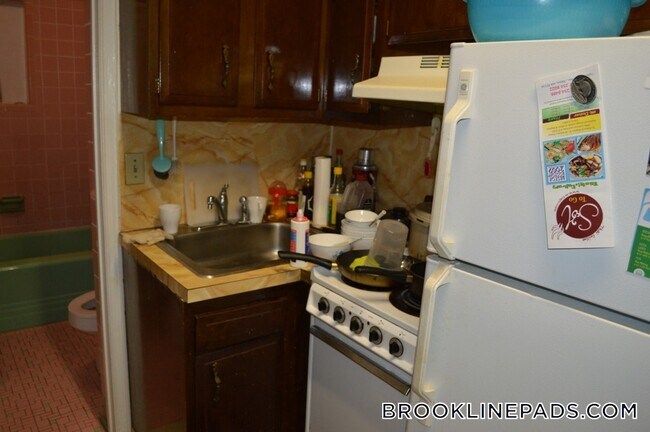 Foto del edificio - 1223 Beacon St