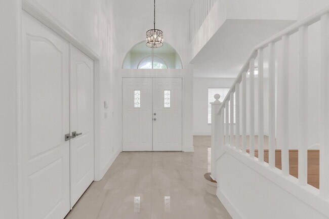 Building Photo - 350 Eagleton Golf Dr
