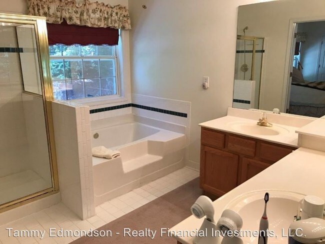 Foto del edificio - 5609 Newberry Point Dr