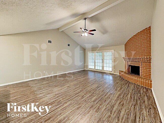 Building Photo - 7123 Foxmar Ln