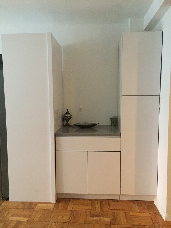 Foto del edificio - 241 E 76th St