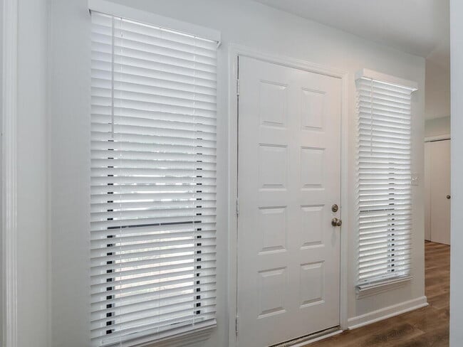 Photo - 10319 Osprey Dr Apartment