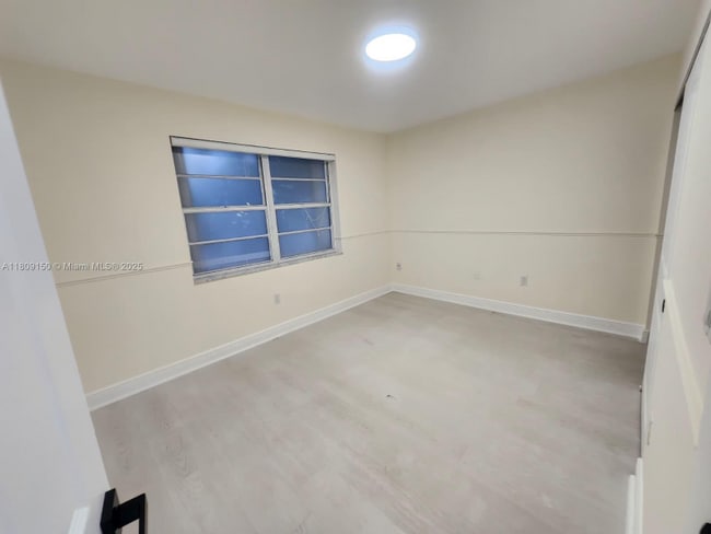 Building Photo - 200 SW 112th Ave