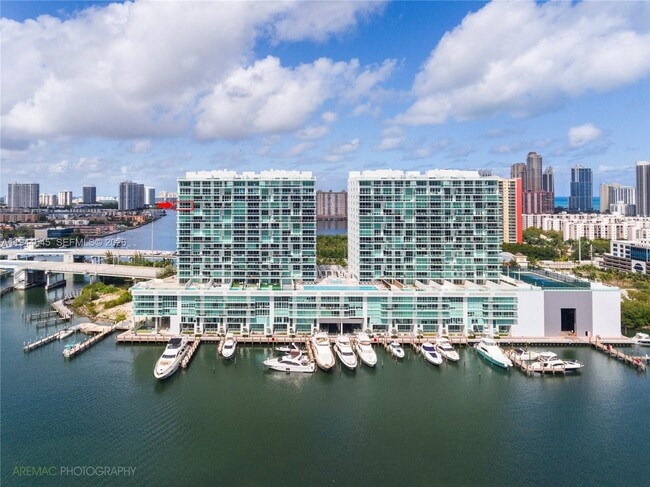 Foto del edificio - 400 Sunny Isles Blvd