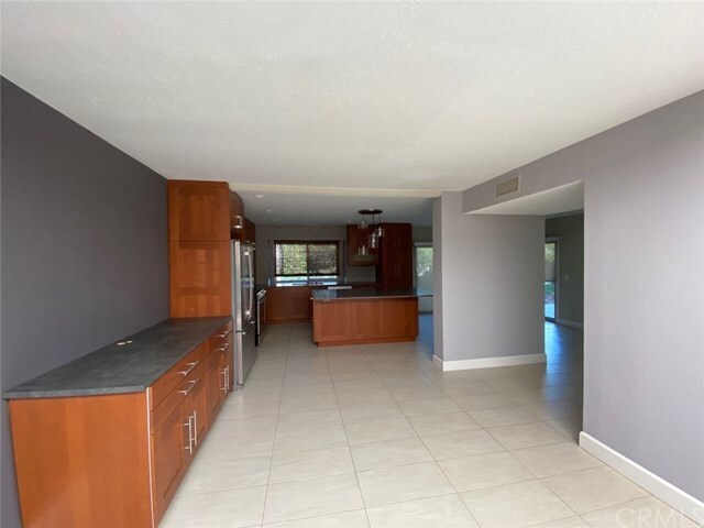 Building Photo - 10 Morning Glory