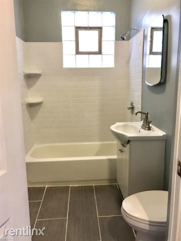 Building Photo - 2 br, 1 bath 4plex - 2054 W 18th Pl Apt 2F