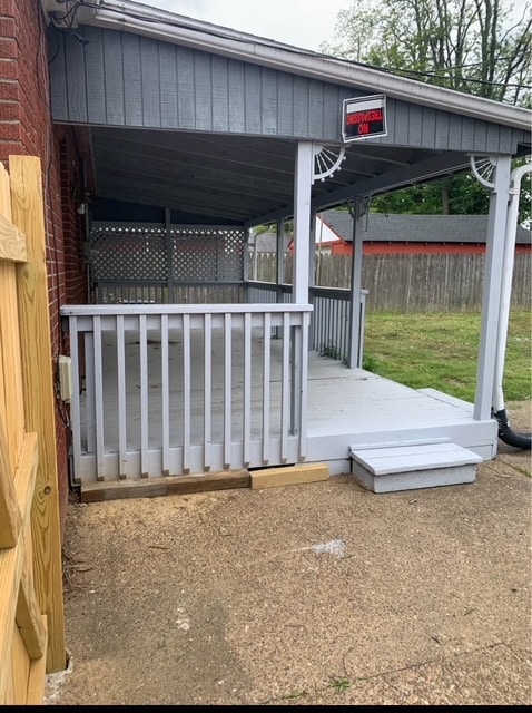 Building Photo - 2004 Oak Ave