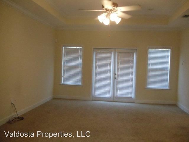 Building Photo - 3 br, 2 bath House - 4224 Broughton Street