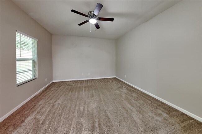 Building Photo - 119 Spring Forrest Ln