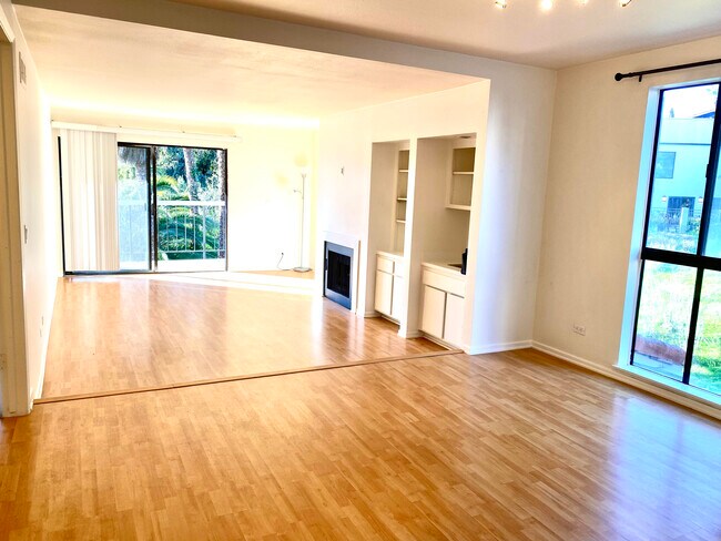 Open light and airy - 2490 S Ola Vista