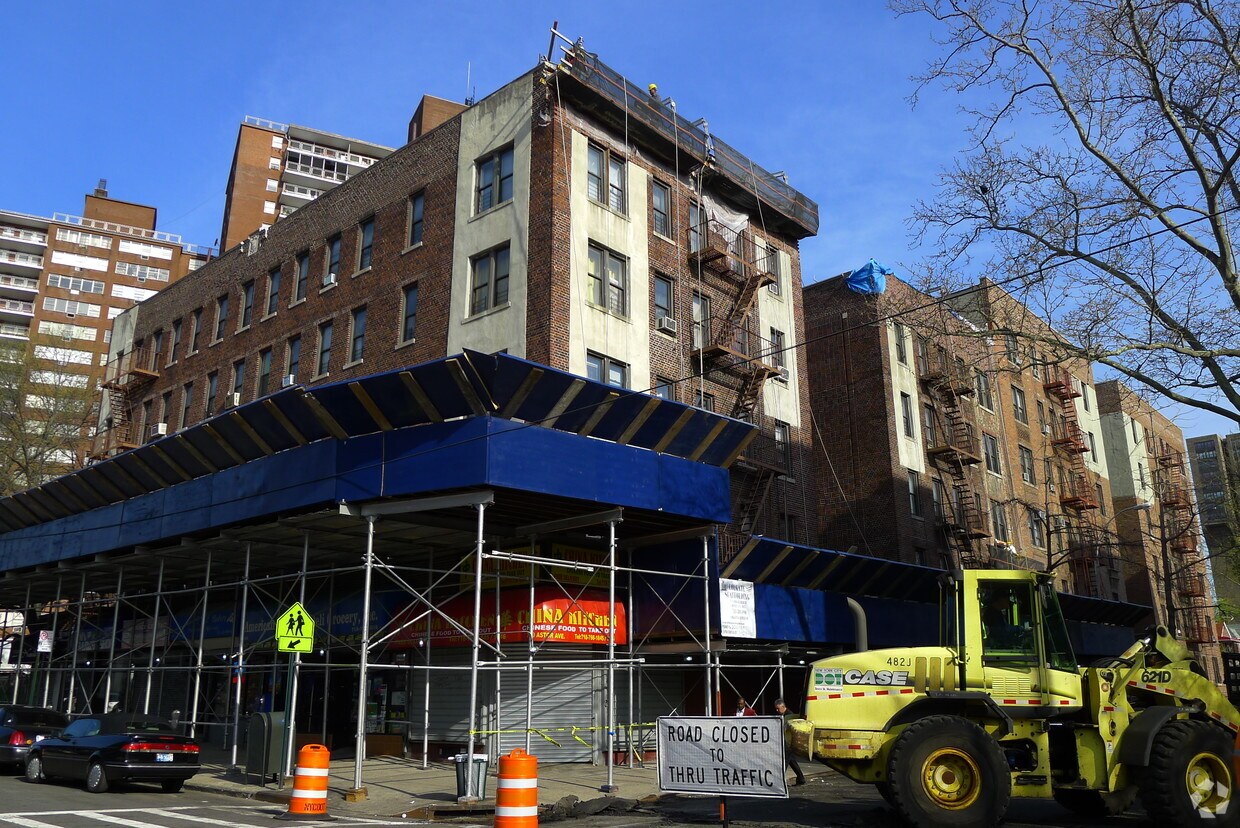 Foto del edificio - 2303 Holland Ave