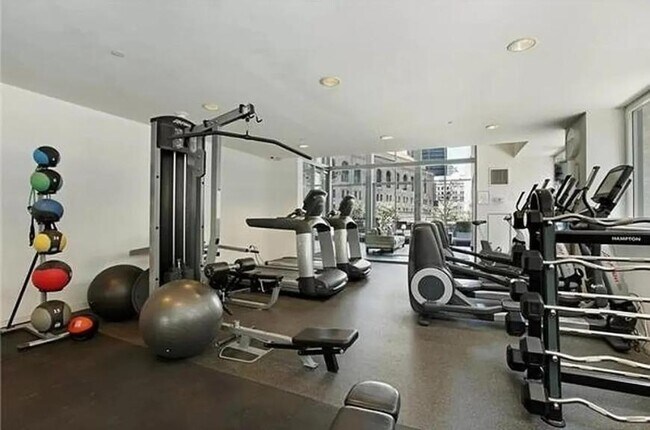 Foto del edificio - 2 bedroom in NEW YORK NY 10038