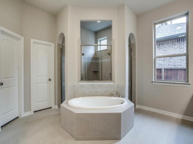 Foto del edificio - 6812 Humboldt Pl