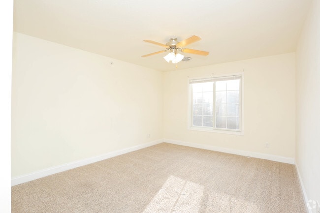 2BR, 2BA - 1,100 SF - Storyboard on Black Diamond