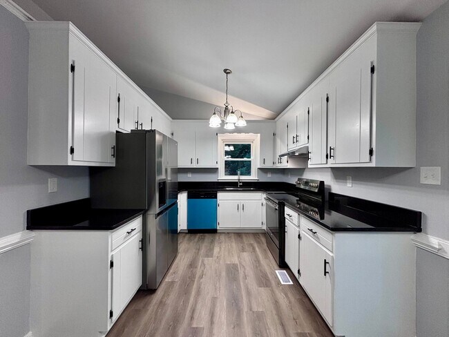 Foto del edificio - 4410 Southernbelle Ln