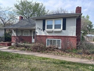 Building Photo - 3030 E Mount Vernon St