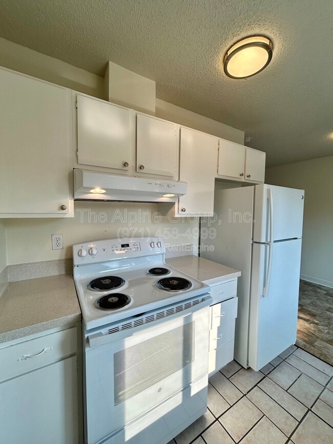 Foto del edificio - 6041 SW Valley Ave