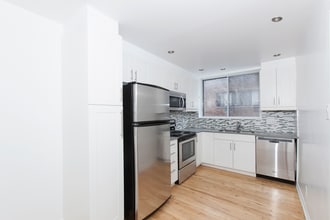 Building Photo - Jardins Decelles