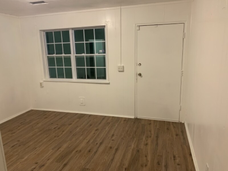 Foto del edificio - 209 Nona Dr