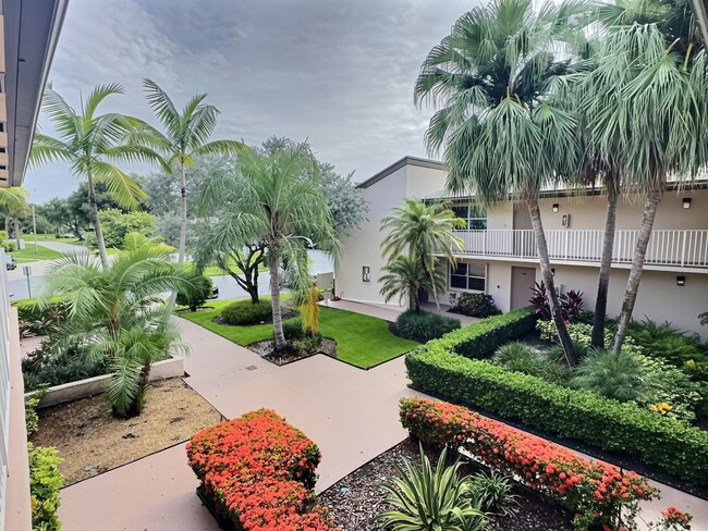 Foto del edificio - 8760 Azalea Ct