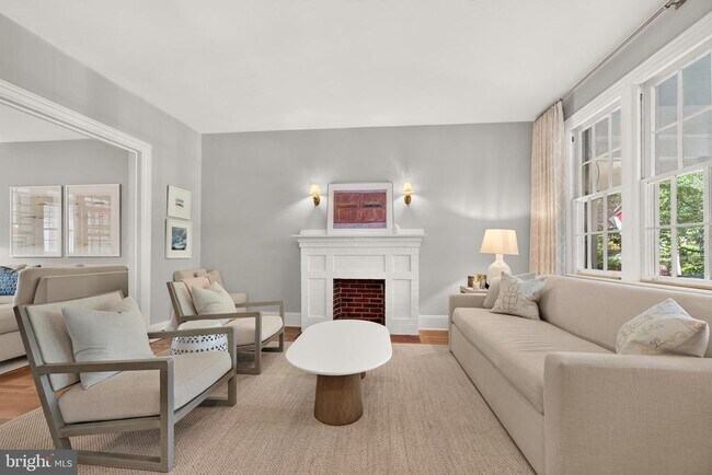 Foto del edificio - 3822 Beecher St NW