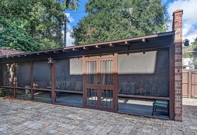 Foto del edificio - 3205 Herschel Street