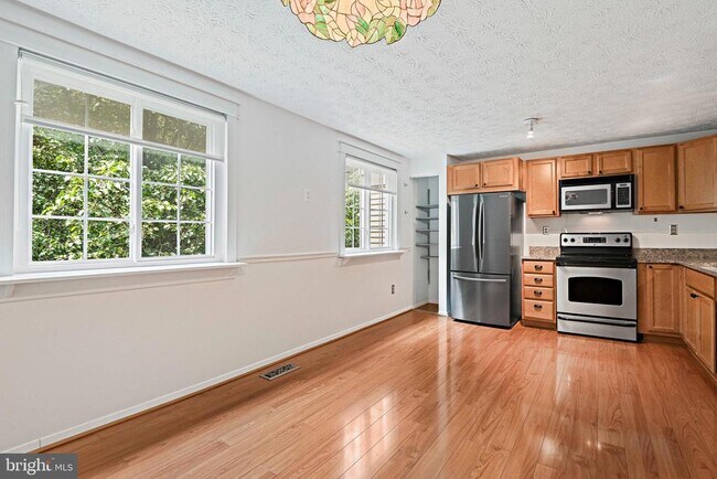 Foto del edificio - 1646 Barnstead Dr