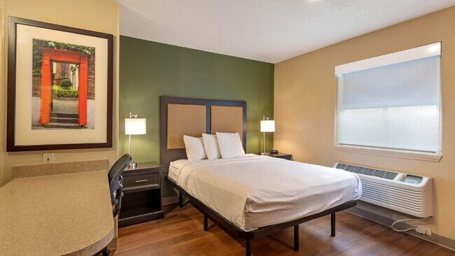 Foto del edificio - 5830 Westpark Dr