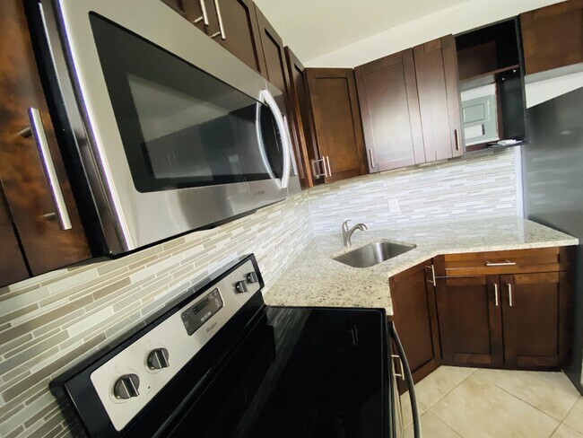 Foto del edificio - 214 SW 15th St