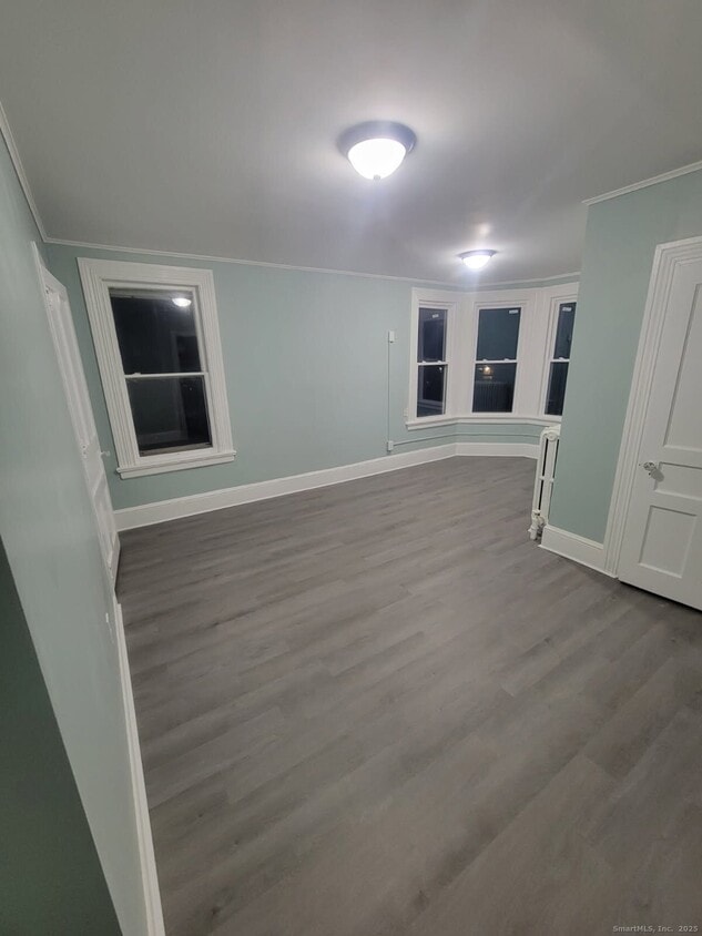 Primary Photo - 21 Pearl St