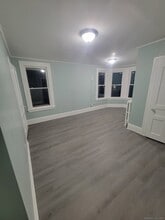 Building Photo - 21 Pearl St