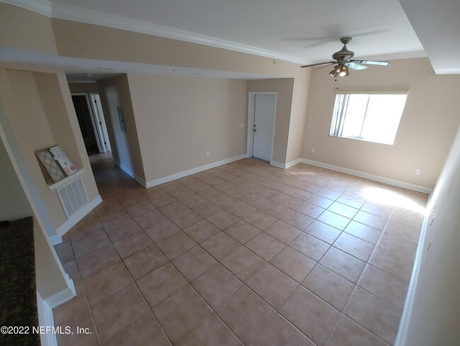 Foto del edificio - 9745 Touchton Rd